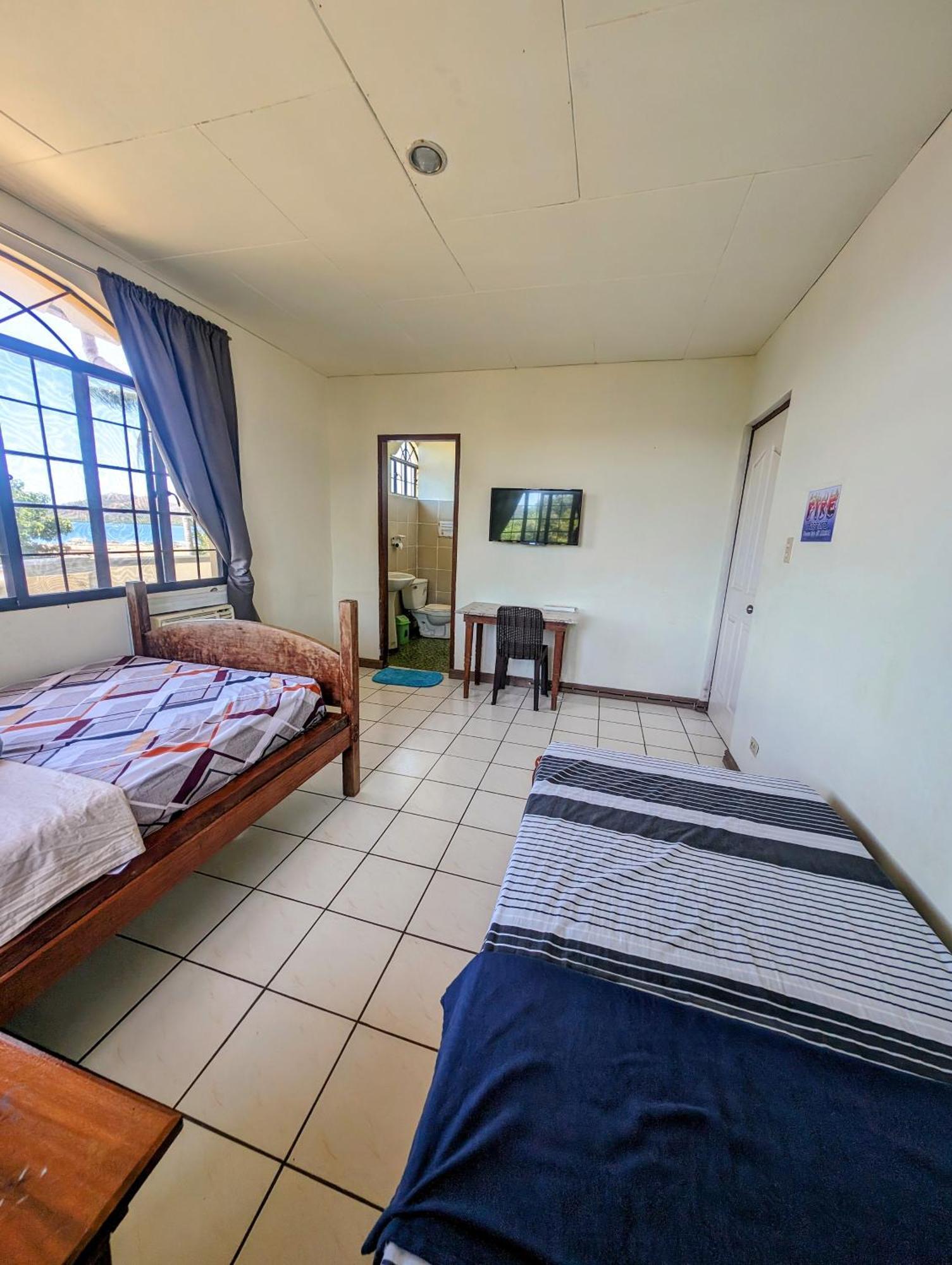 בוסואנגה Screaming Gecko Hostel מראה חיצוני תמונה